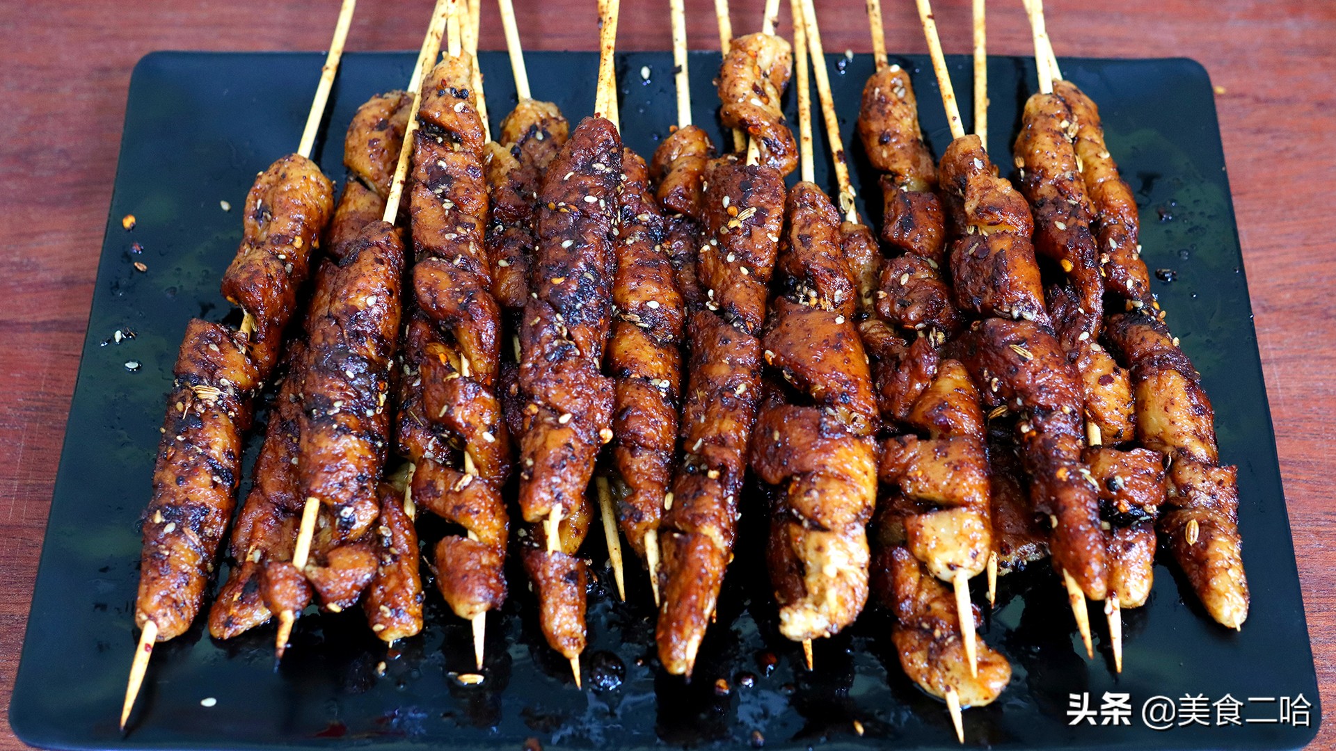 自制烤面筋:半斤粉能做30串,劲道麻辣,在家轻松实现面筋自由