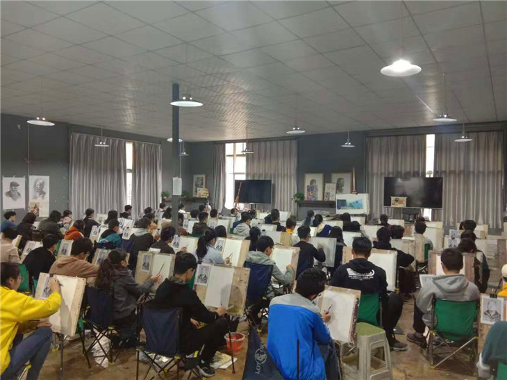 美术艺考没过怎么办,2022艺考美术没过本科线怎么办