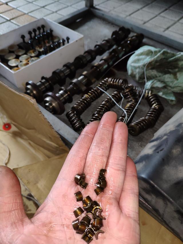 别克君越正时链板断了是什么症状,别克君越正时链板断掉了