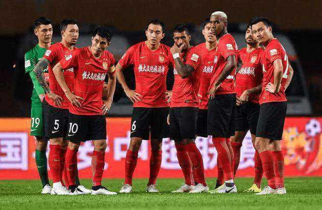 皇帝的新衣什么套路,恒大足球十年回顾