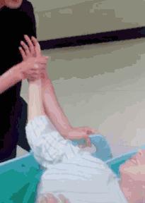 38岁天后自曝产后尿*禁失**：女人拿命生孩子，图什么？！