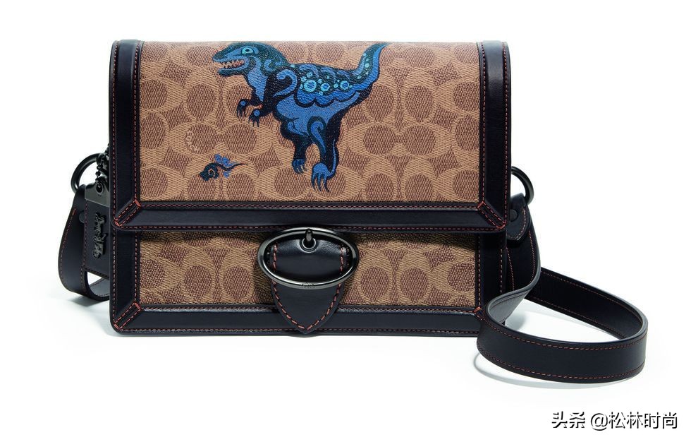 昆凌设计包包视频,昆凌的包包