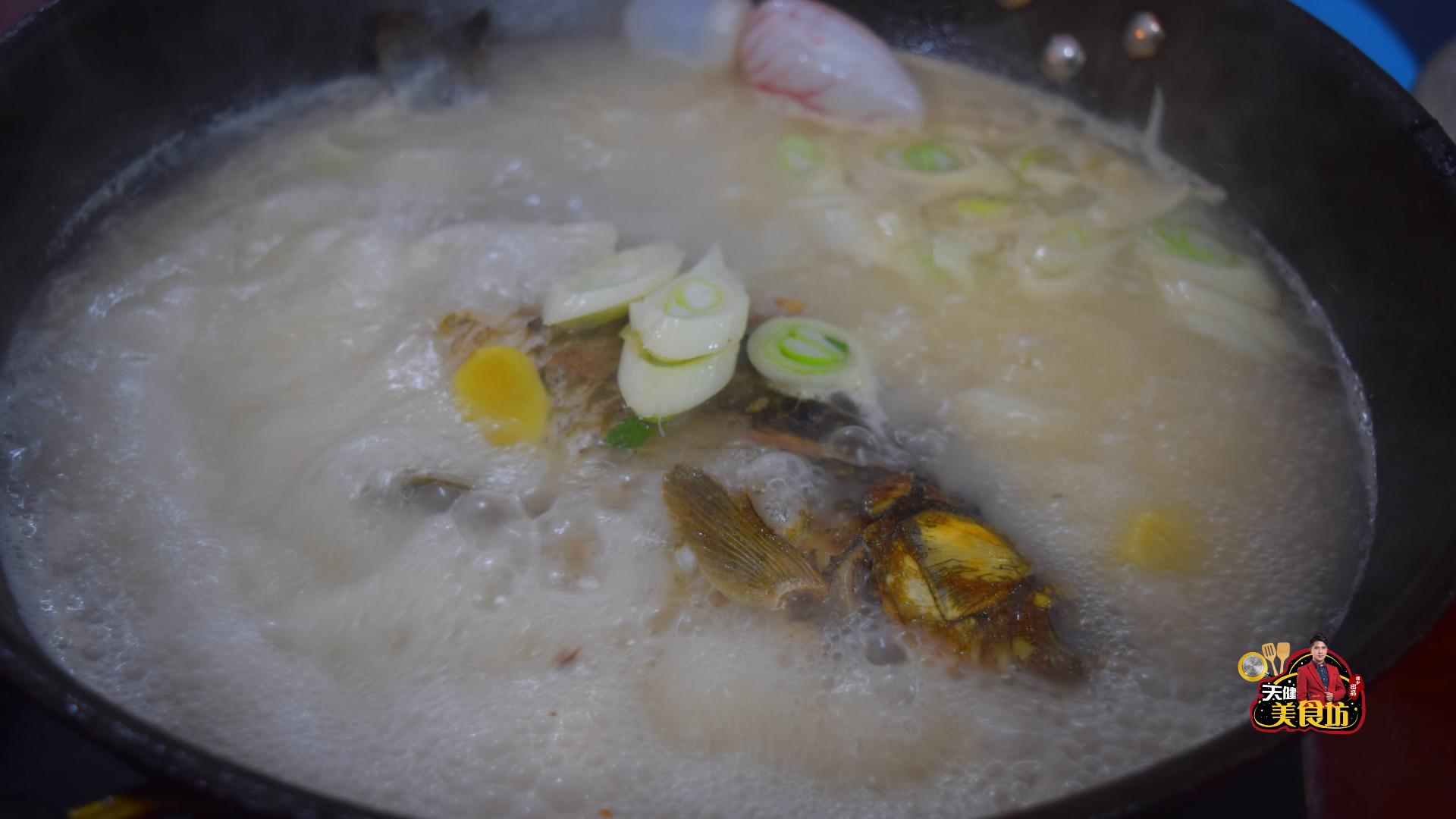 鲫鱼木瓜汤做法教程,鲫鱼木瓜汤的做法大全视频