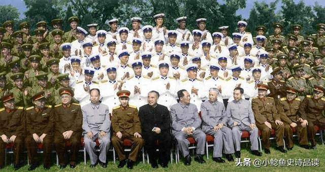 开国将帅中年龄最大的元帅、大将、上将、中将、少将分别是谁？