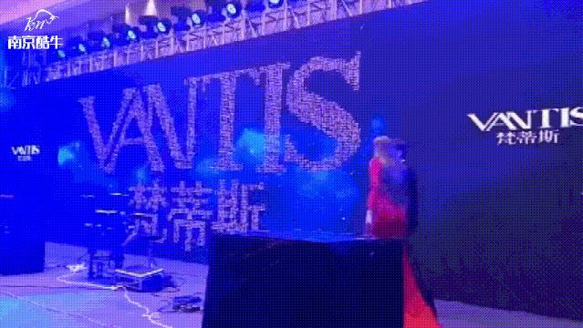 华为智慧互动屏,创意案例互动媒体墙