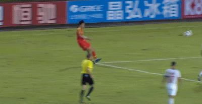 又是差一点进球，这就是国足的命