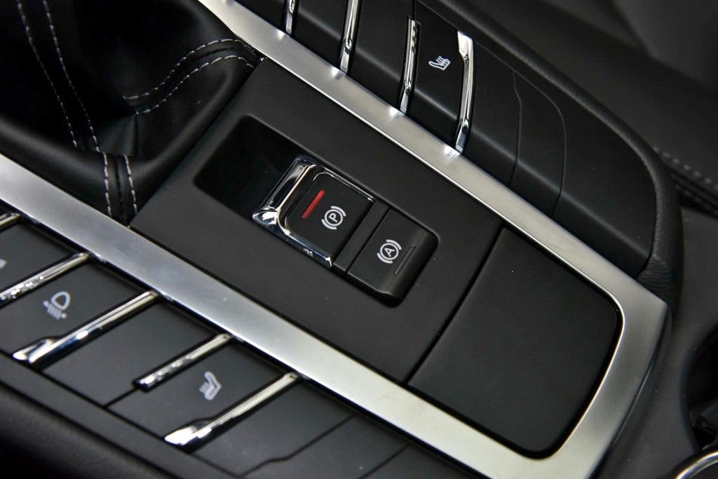 国产车销量不好的有哪几款,比保时捷还难提的国产车