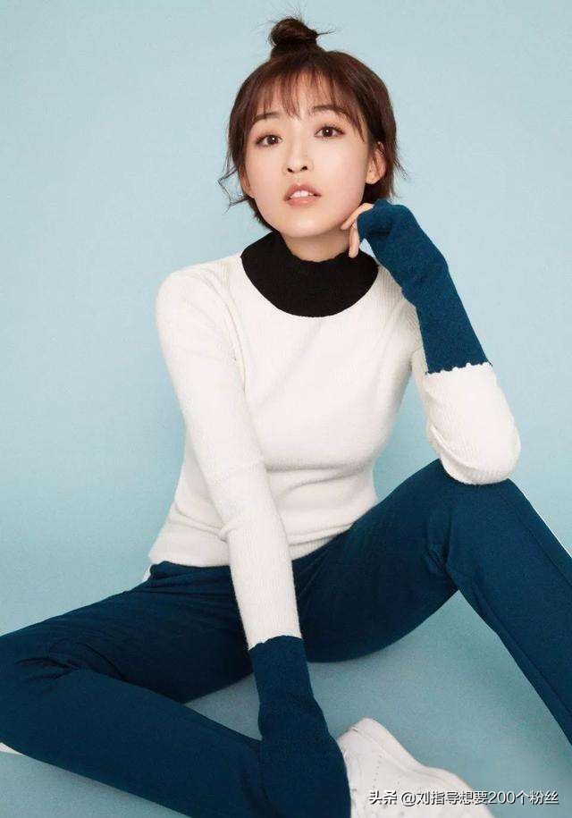 足球女主持人杨茗茗,体育足球主持人杨茗茗