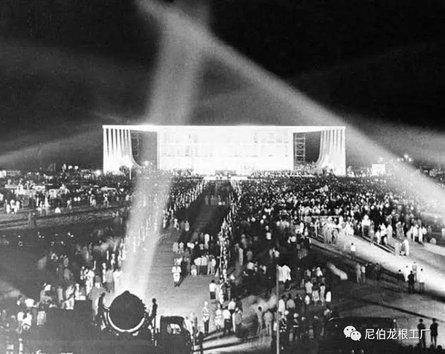 人情翻覆似波澜全诗,人情反覆似波澜