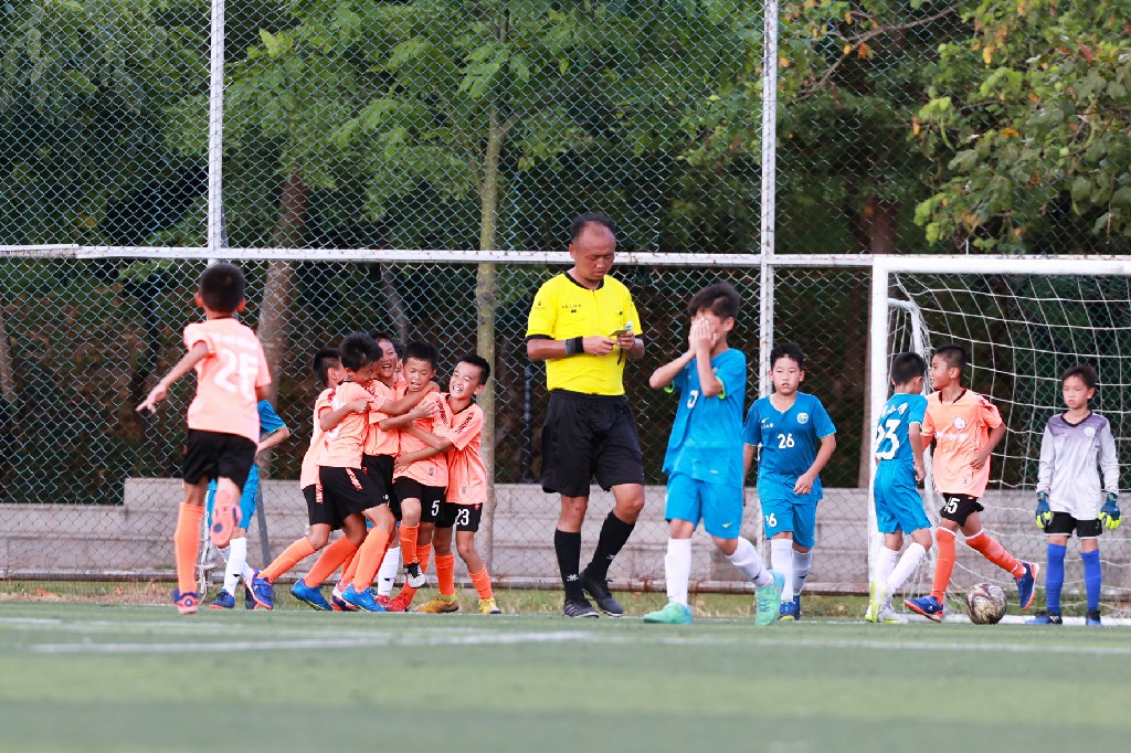 福田超级联赛小学生足球赛U10组结束,下沙小学勇夺冠军