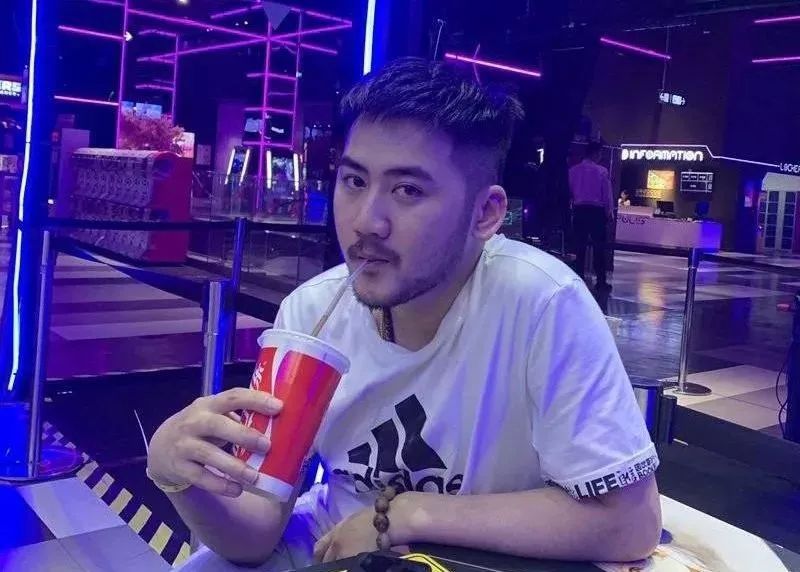 人民电竞采访小团团,人民电竞采访