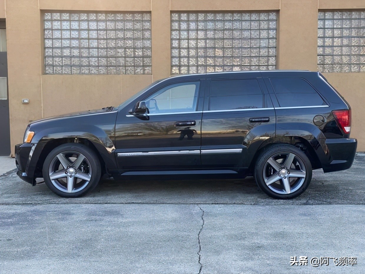 野蛮吉普车,全新进口jeep大切诺基srt8