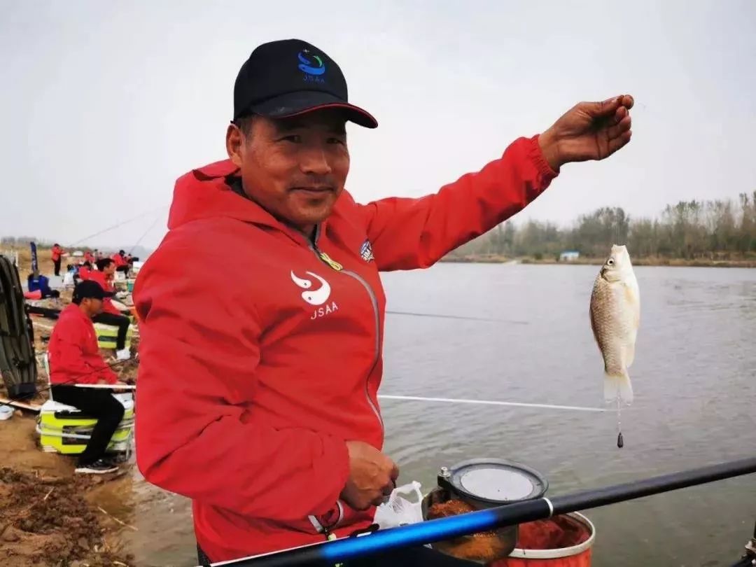 大师新手各亮绝技，1200人竞逐“古黄河野钓王”——2019年江苏省第三届古黄河野钓大赛侧记