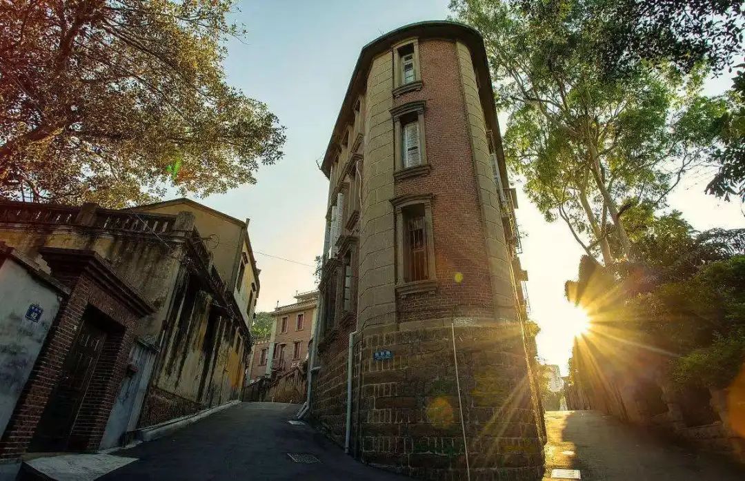 厦门婚纱拍摄地方推荐,旅游婚纱摄影推荐厦门