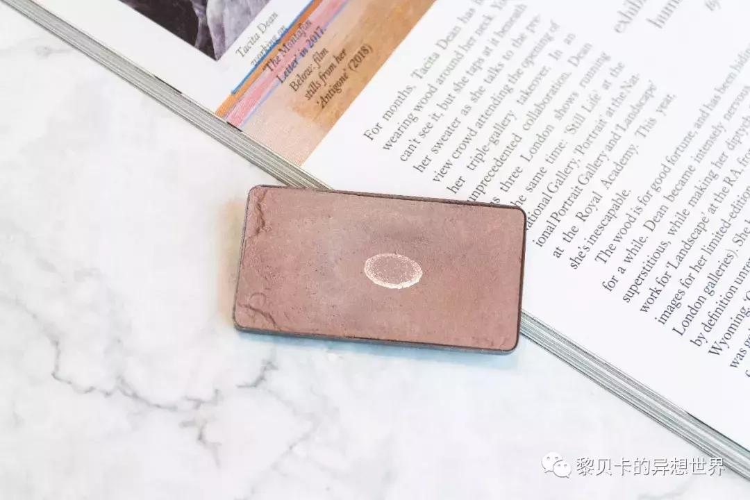 用到铁皮的眼影,那些用到铁皮的彩妆小单品叫什么