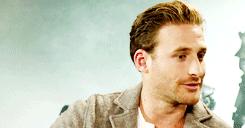 加油英语不是fighting,加油和fighting的区别