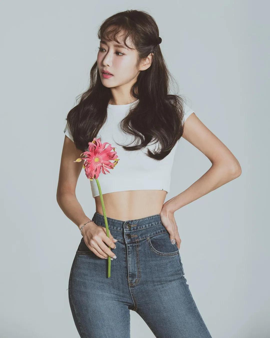 健身腹肌胸肌马甲线女,健身肌肉马甲线女