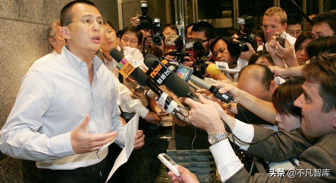 香港著名“壳后”：一年不到亏损超千亿，却仍掷几亿开生日Party