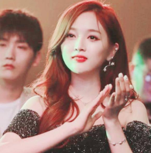 吴宣仪被粉丝宠着,吴宣仪被粉丝黑哭过吗