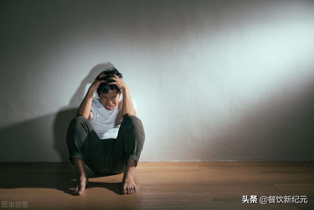 裸辞在广州开火锅店后,血亏230万,我含着泪,走上了天台