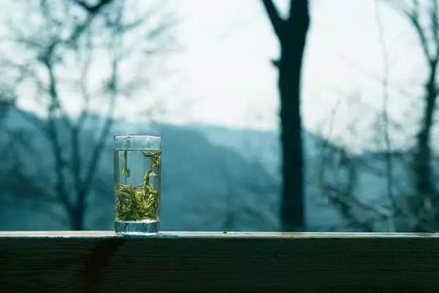 藏在古诗词里的谷雨节气,谷雨节气的古诗词视频