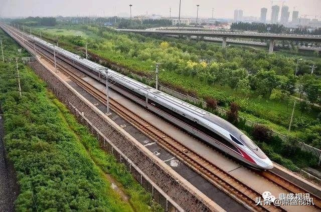 英国女星的中国行颠覆了西方国家是如何歪曲和消极的报道中国发展