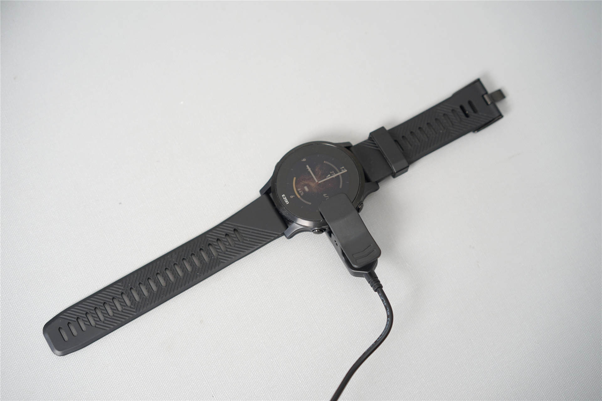 适合的才是最好的：宜准（EZON）户外运动手表R6初体验