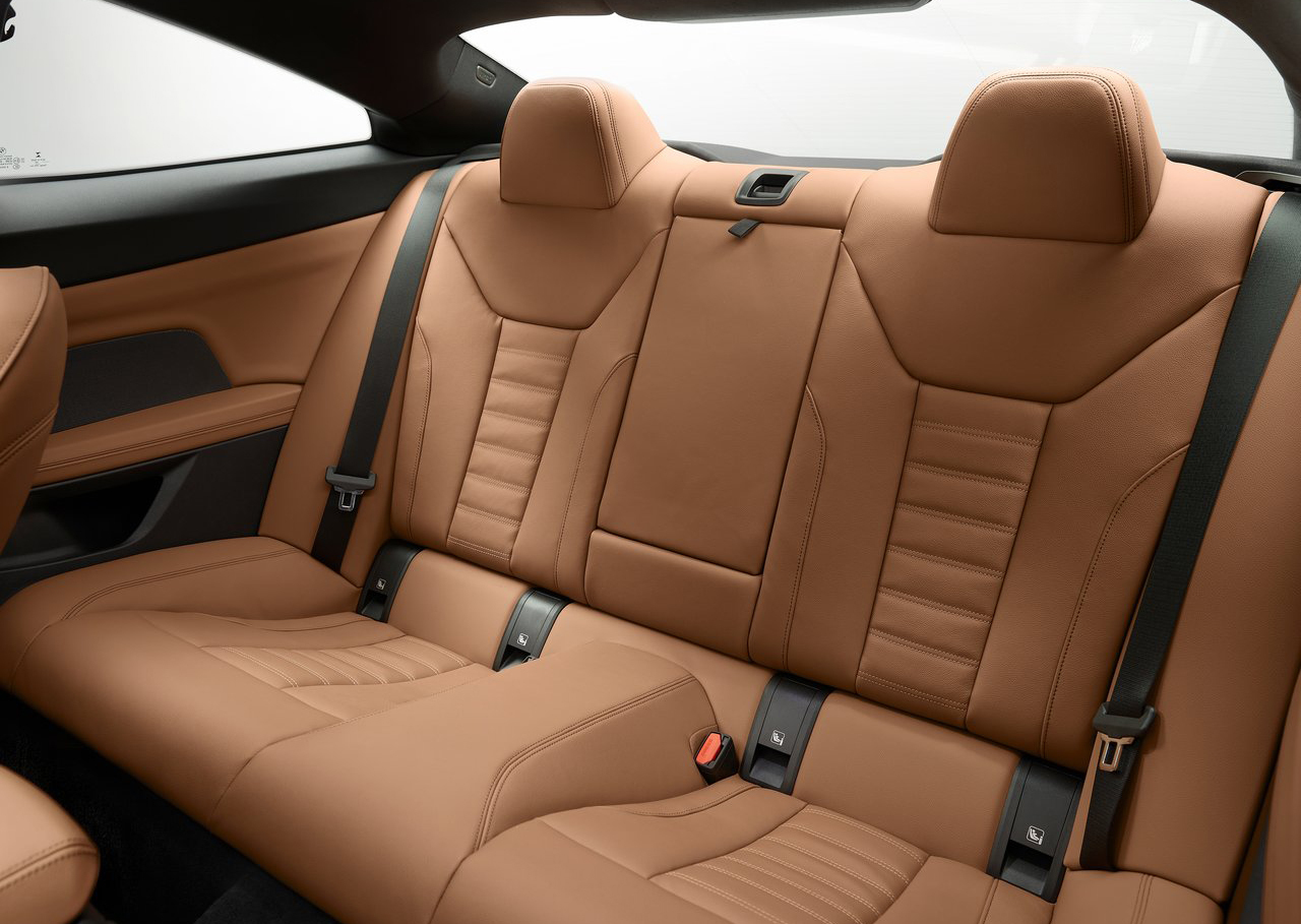 一个月挣多少钱才能买起宝马4系,如何养一台宝马4系