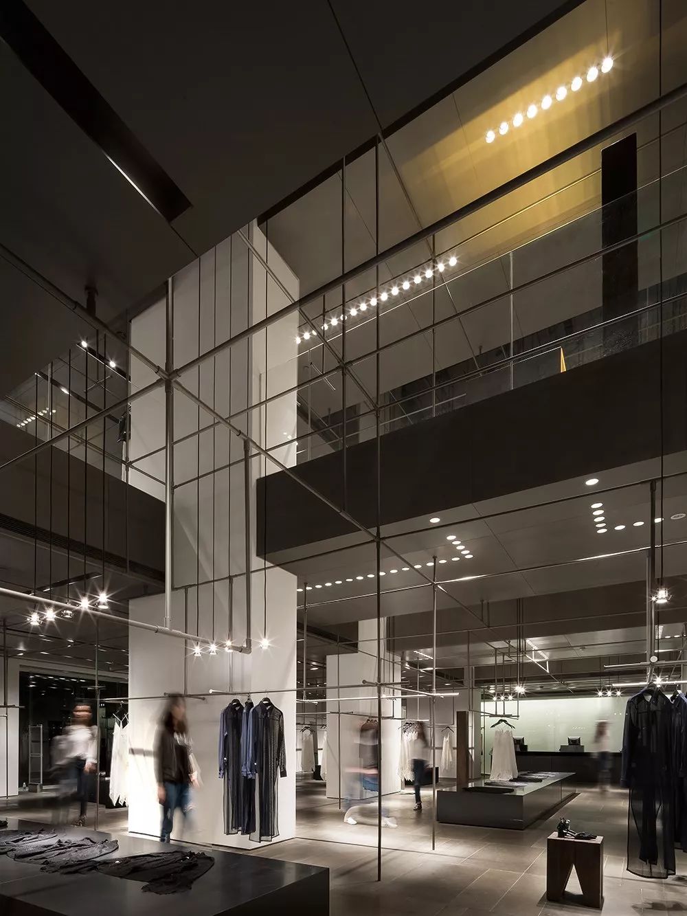 中国之光！UR开店开到英国伦敦！创下快时尚品牌神话