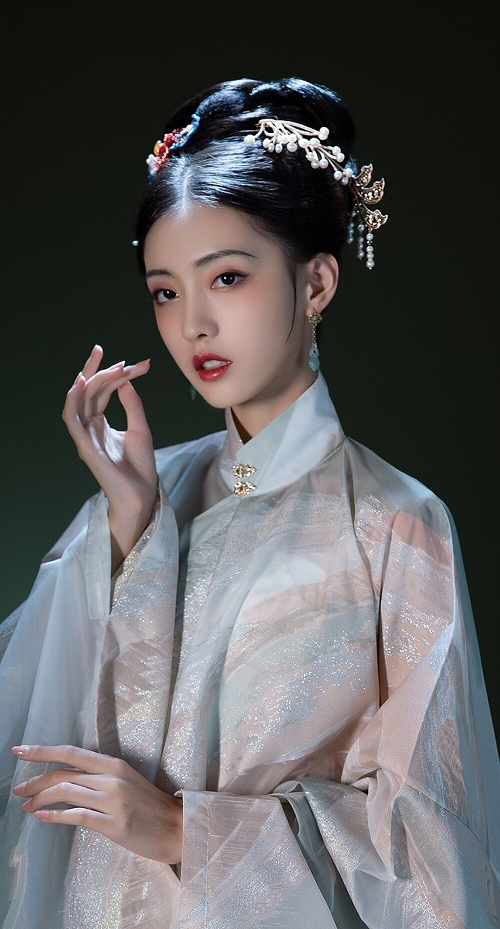 蒜头鼻怎么才能修成精致小翘鼻,如何练成小翘鼻