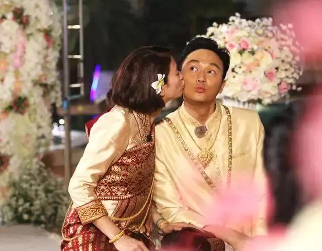 张智霖袁咏仪搞笑片段买包爱马仕,袁咏仪张智霖幸福三重奏