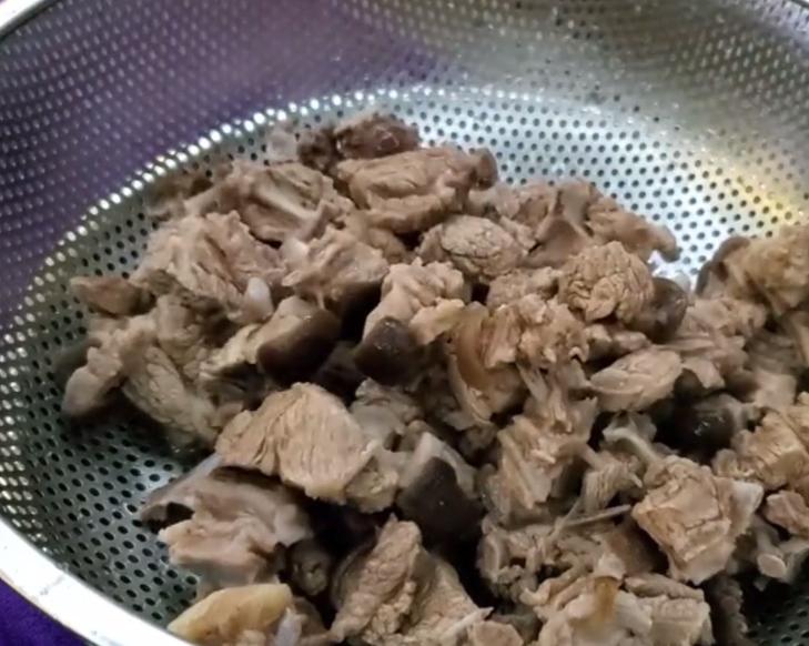 狗肉好吃汤又好喝的做法,狗肉煲的独特美味做法与搭配秘籍