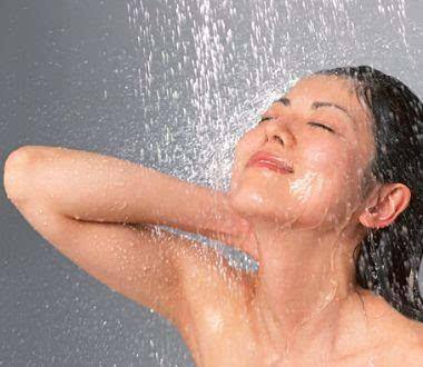 女生需要定期用洗液清洗吗,女性洗澡时还有什么需要注意