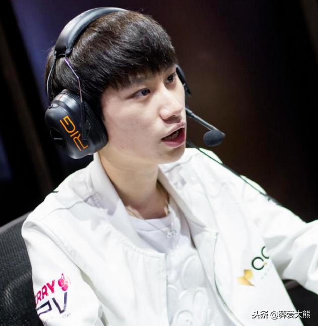 英雄联盟怎么举报队友最新,英雄联盟举报5个人