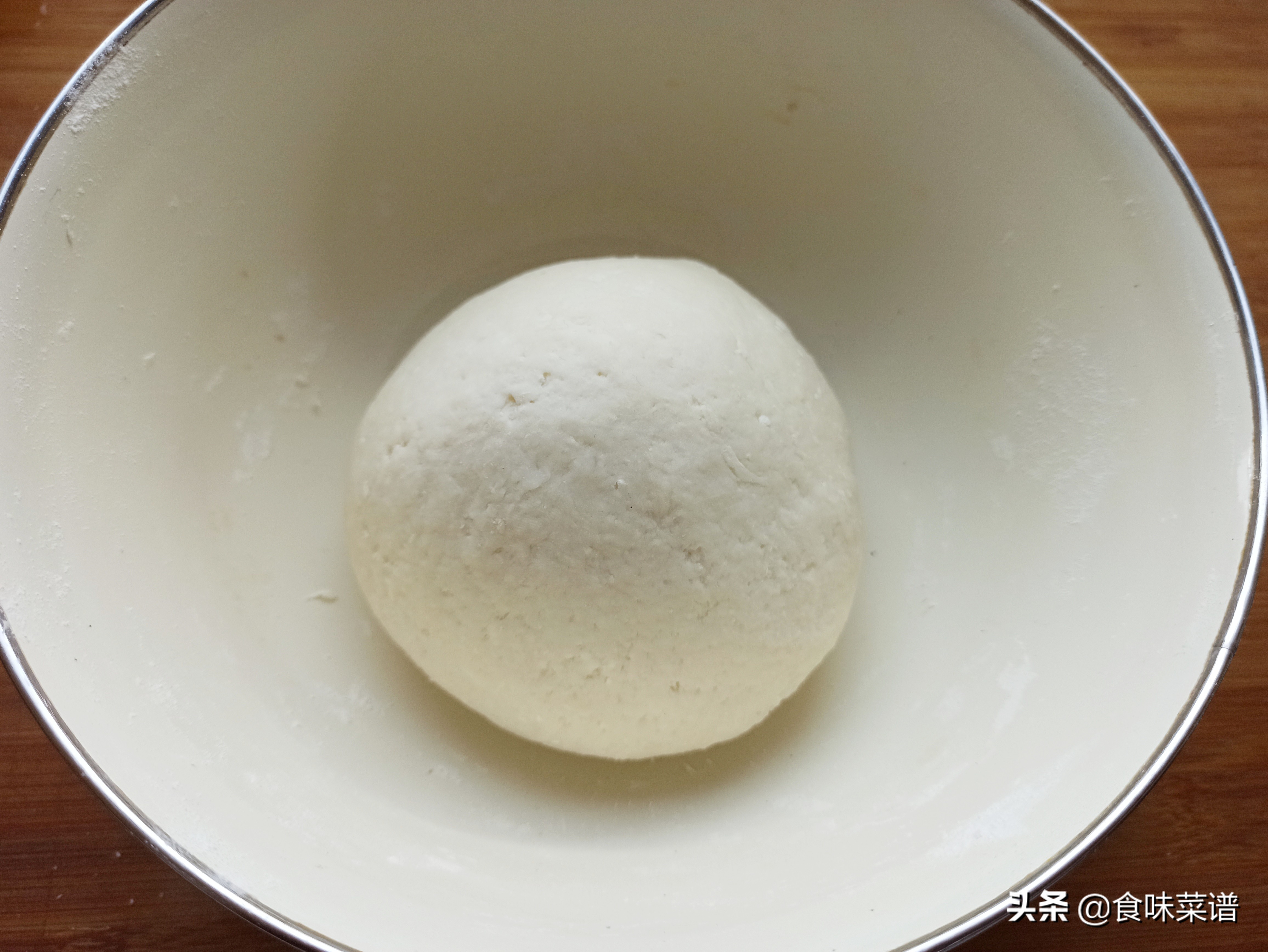 馅饼怎么做又薄又软又劲道,馅饼怎样做才松软好吃视频教程