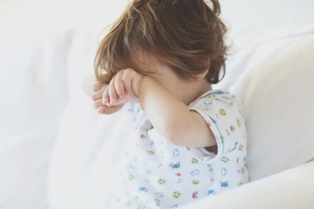 近视度数一直加深有什么危害,近视眼度数较高会有什么后果