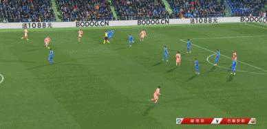 梅西盘带抢断穿裆一条龙过人破门,梅西停球穿裆门将视频