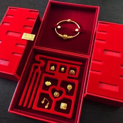 周大福结婚三件套凤冠,周大福结婚首饰五件套大礼盒