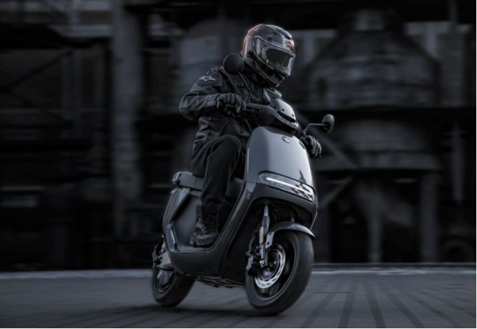 电动车半热熔胎哪个牌子的好,现在电动车真空胎是半热熔胎吗