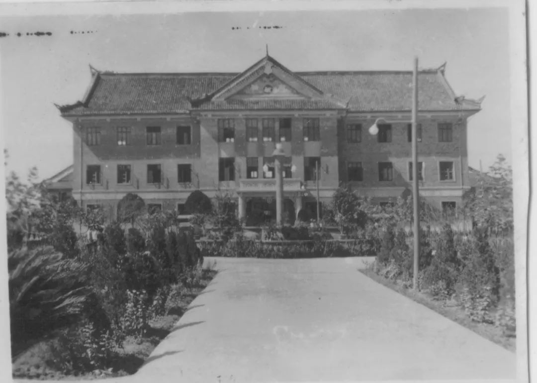 成都学校老照片,成都军区军医学校老照片