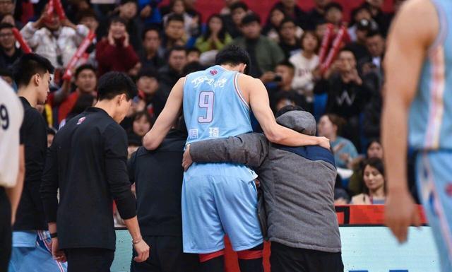 周琦伤情更新视频,周琦最新消息伤病恢复