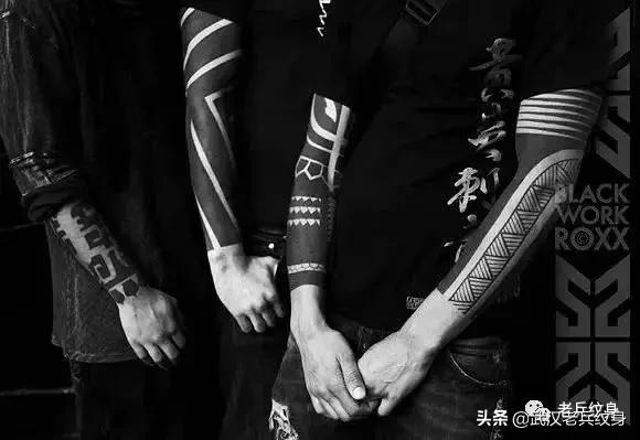 黑臂风格纹身,让人惊叹的纹身