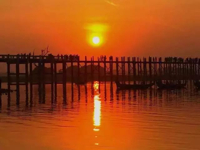 缅甸是一个让人着迷的地方,缅甸这个国家的特色