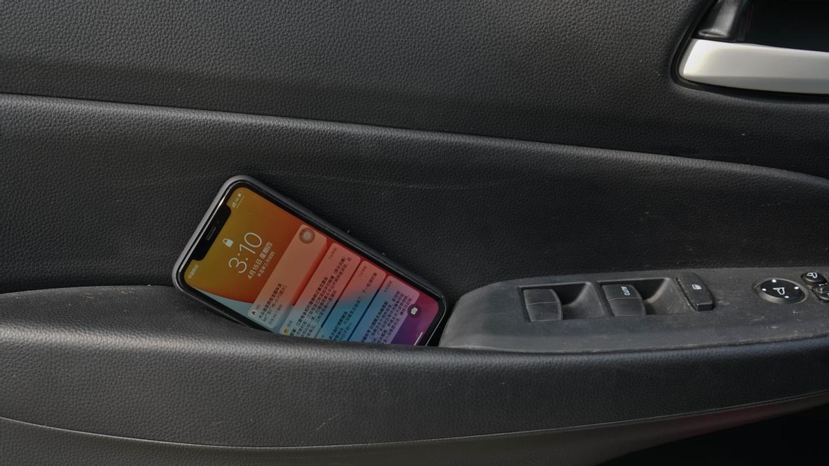 新版飞度空间,说一下04款飞度的空间