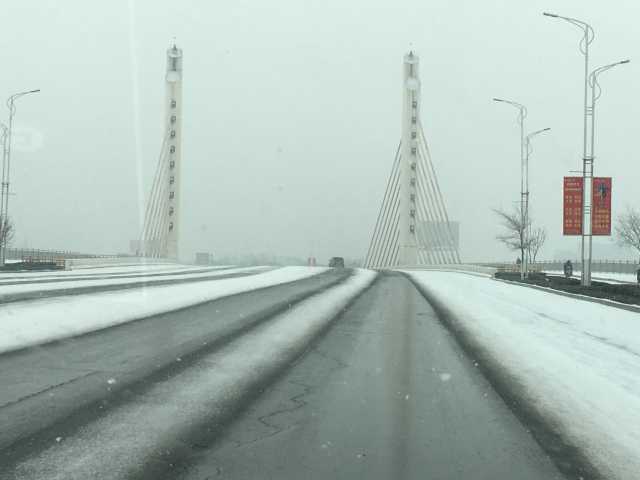 石嘴山普遍降雪气象台发布道路结冰黄色预警