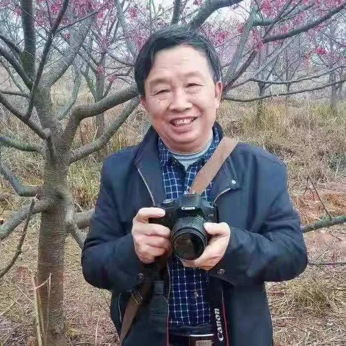 词醇烹荟萃，韵雅宴婵娟众诗友贺读《幽岫春苔》诗词专辑三