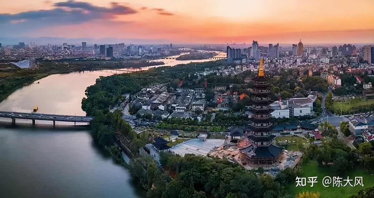 浙江省公务员工资待遇,浙江公务员刚入职待遇