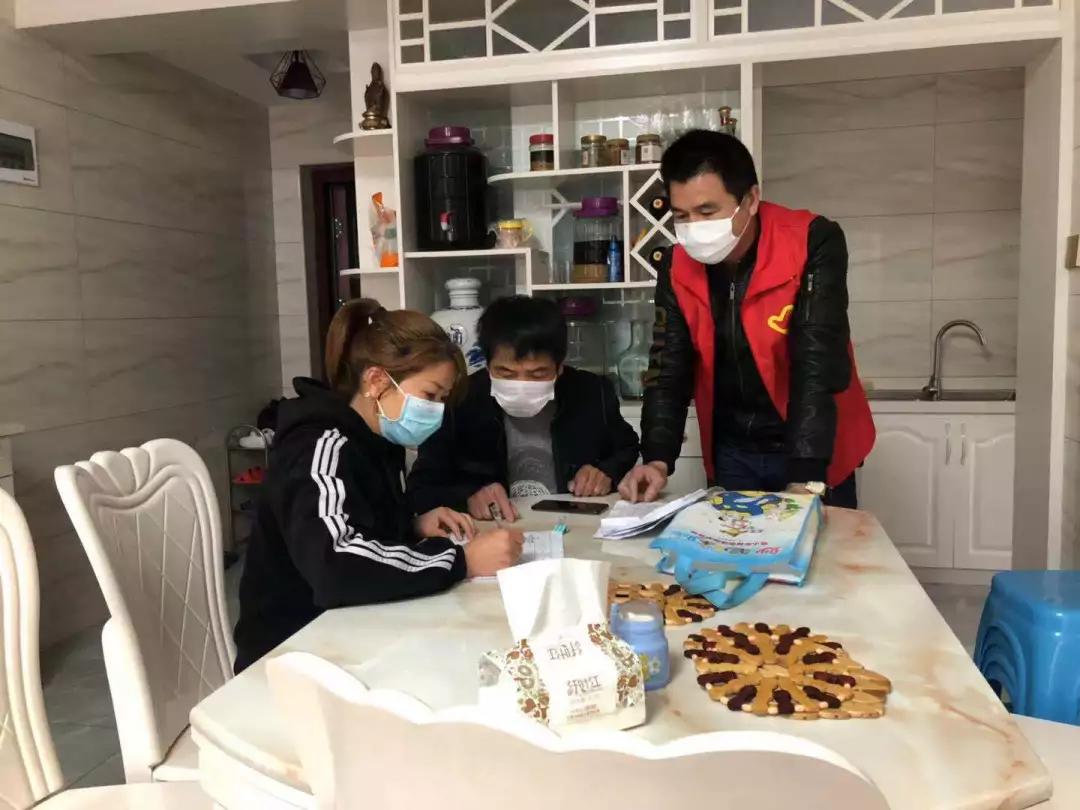 战疫情英雄故事,战疫平凡故事