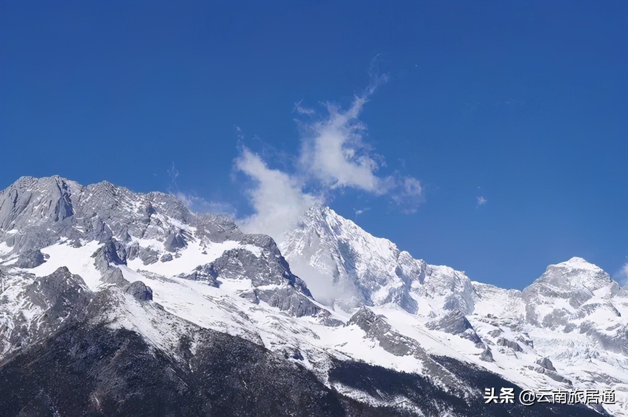 最好的风景在路上云南,有一种山叫云南的山