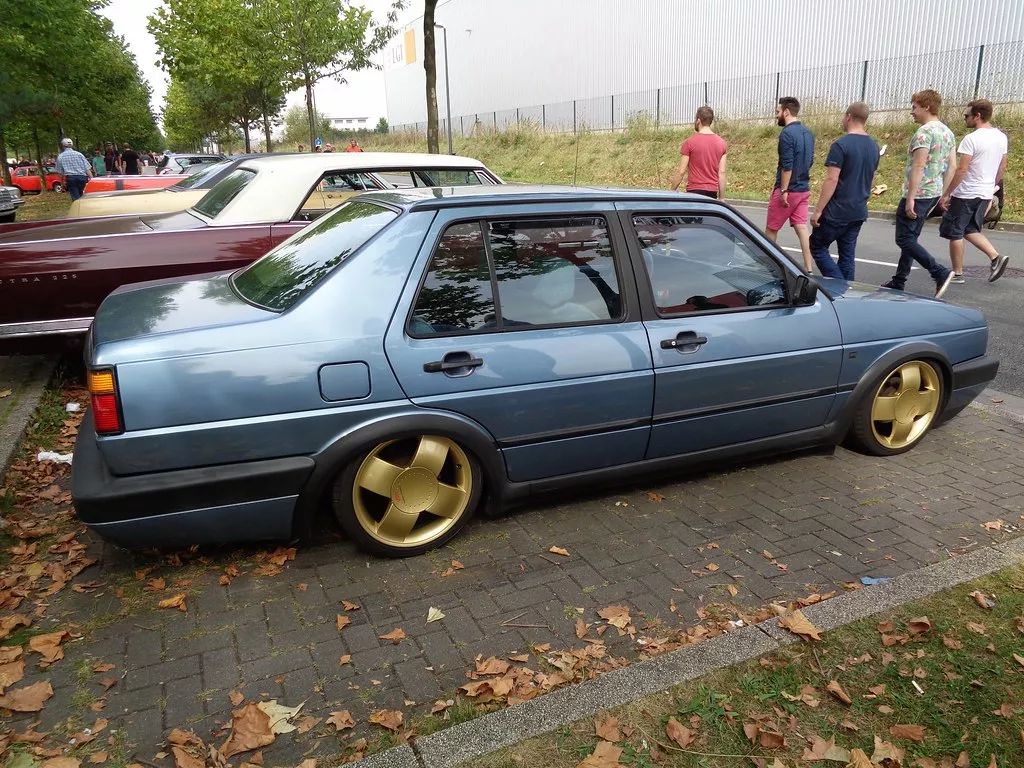 名鞋恒久远经典,经典永流传美丽恒久远